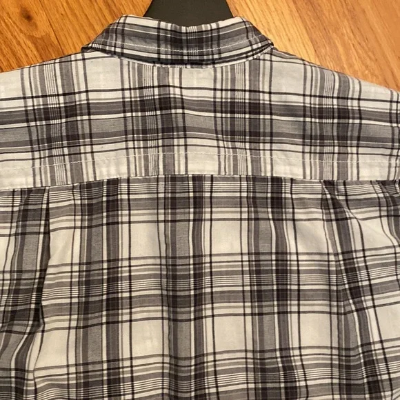 The North Face Short Sleeve - Picture 4 of 13